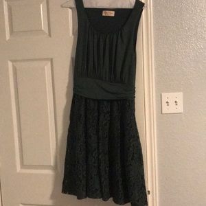 Elegant hunter green English tea dress
